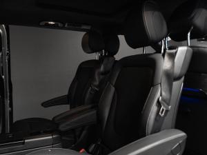 Mercedes-Benz V-Class V300d Exclusive - Image 13
