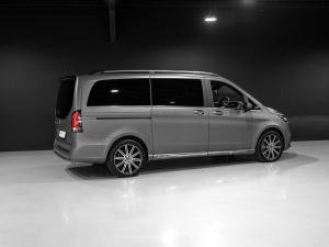 Mercedes-Benz V-Class V300d Exclusive - Image 18