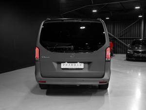 Mercedes-Benz V-Class V300d Exclusive - Image 23