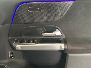 Mercedes-Benz GLB GLB220d 4Matic AMG Line - Image 18