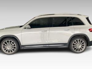 Mercedes-Benz GLB GLB220d 4Matic AMG Line - Image 4