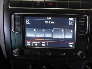 Volkswagen Polo Vivo 1.4 Comfortline - Image 12