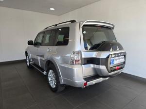 Mitsubishi Pajero 5-door 3.2DI-D GLS - Image 5