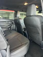 Isuzu D-Max 3.0TD double cab V-Cross - Image 17