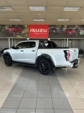 Isuzu D-Max 3.0TD double cab V-Cross - Image 4