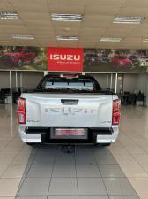 Isuzu D-Max 3.0TD double cab V-Cross - Image 5