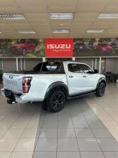 Isuzu D-Max 3.0TD double cab V-Cross - Image 6