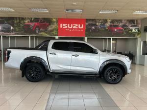 Isuzu D-Max 3.0TD double cab V-Cross - Image 7