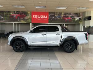 Isuzu D-Max 3.0TD double cab V-Cross - Image 8