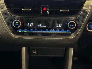 Toyota Corolla Cross 1.8 Hybrid XS - Image 14