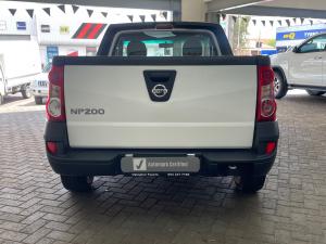 Nissan NP200 1.6i safety pack (aircon) - Image 9