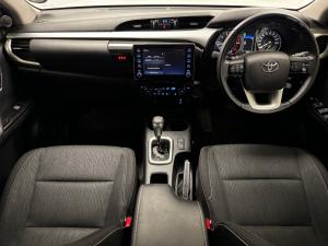Toyota Hilux 2.8GD-6 double cab Raider auto - Image 6