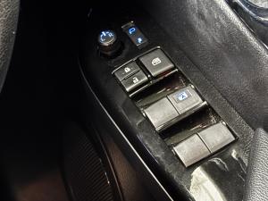 Toyota Hilux 2.8GD-6 double cab Raider auto - Image 18