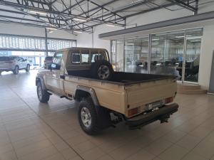 Toyota Land Cruiser 79 4.5D-4D V8 single cab LX - Image 21