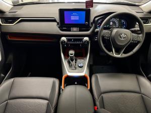 Toyota RAV4 2.5 Hybrid GX-R E-Four - Image 6