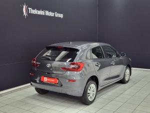 Toyota Starlet 1.5 Xi - Image 2