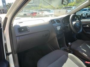 Volkswagen Polo Vivo hatch 1.4 Comfortline - Image 7