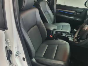 Toyota Hilux 2.8GD-6 48V double cab Legend - Image 16