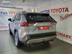 Toyota RAV4 2.0 VX - Image 13