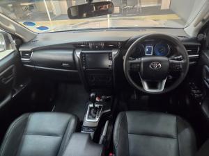 Toyota Fortuner 2.4GD-6 4X4 automatic - Image 6