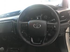Toyota Hilux 2.8 GD-6 RB LegendE/CAB - Image 8