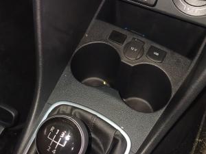 Volkswagen Polo Vivo 1.6 Style - Image 13