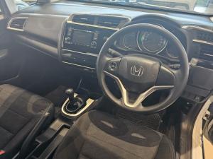 Honda WR-V 1.2 Comfort - Image 21