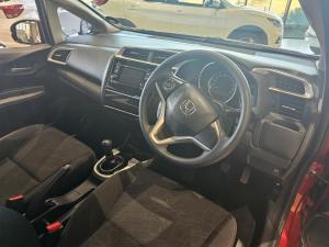 Honda WR-V 1.2 Comfort - Image 8