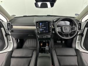 Volvo XC40 D4 Inscription AWD Geartronic - Image 12