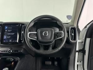 Volvo XC40 D4 Inscription AWD Geartronic - Image 14