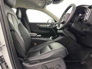 Volvo XC40 D4 Inscription AWD Geartronic - Image 16