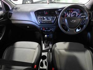 Hyundai i20 1.4 Motion automatic - Image 11