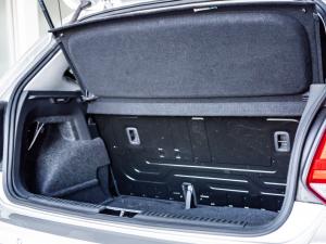 Volkswagen Polo Vivo hatch 1.4 Comfortline - Image 10