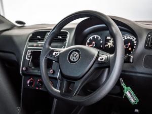 Volkswagen Polo Vivo hatch 1.4 Comfortline - Image 13