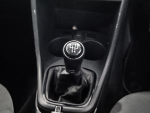 Volkswagen Polo Vivo hatch 1.4 Comfortline - Image 16