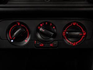 Volkswagen Polo Vivo hatch 1.4 Comfortline - Image 19