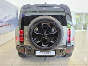 Land Rover Defender 110 D300 X-Dynamic HSE - Image 5