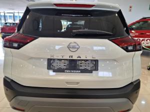 Nissan X-Trail 2.5 Acenta Plus 4WD - Image 4