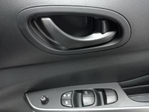 Nissan Navara 2.5DDTi double cab XE 4x4 - Image 12