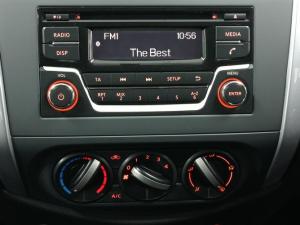 Nissan Navara 2.5DDTi double cab XE 4x4 - Image 8