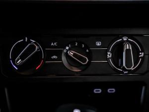 Volkswagen Polo hatch 1.0TSI Life auto - Image 17