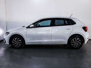 Volkswagen Polo hatch 1.0TSI Life auto - Image 8
