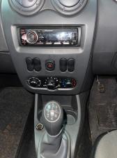 Nissan NP200 1.6i safety pack (aircon) - Image 10