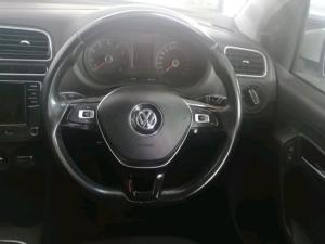 Volkswagen Polo Vivo hatch 1.6 Highline - Image 10