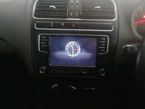 Volkswagen Polo Vivo hatch 1.6 Highline - Image 13