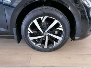 Volkswagen Polo hatch 1.0TSI Life manual - Image 11