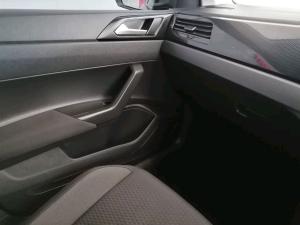 Volkswagen Polo hatch 1.0TSI Life manual - Image 16