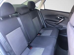 Volkswagen Polo sedan 1.4 Trendline - Image 6