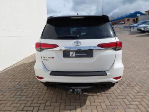 Toyota Fortuner 2.8GD-6 Epic Black - Image 5