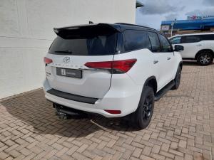 Toyota Fortuner 2.8GD-6 Epic Black - Image 2